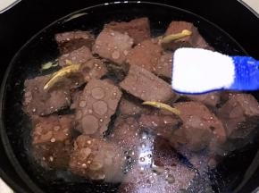 加入盐调味