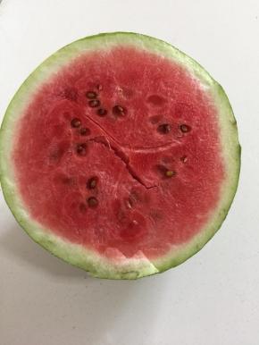 准备半个西瓜。