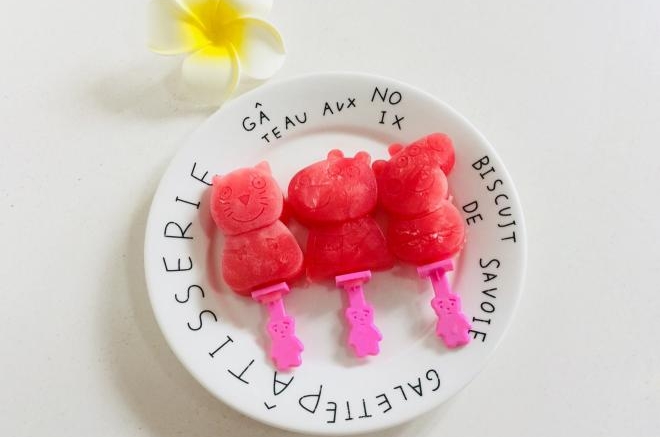 小猪佩奇西瓜棒冰