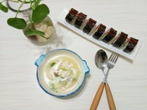 搭配一个汤就是早饭