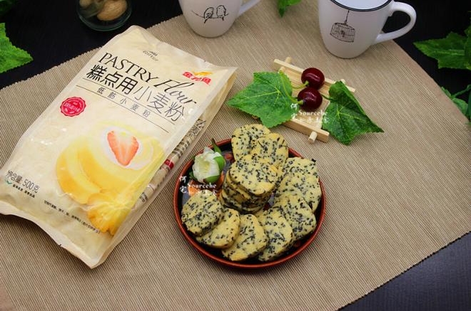 黑芝麻海苔饼干