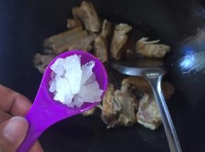三勺冰糖