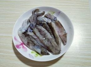 准备食材，我京东买的这种小一点的。