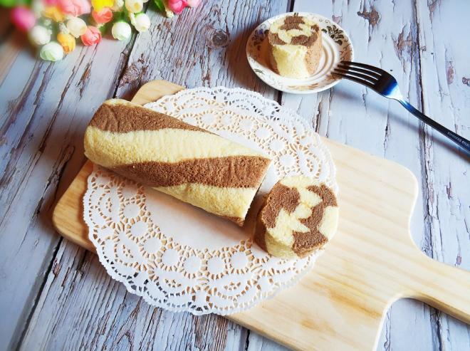 双色可可蛋糕卷