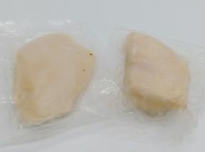 提前取出室温化冻，或者发冰箱冷藏慢慢化冻也一样。