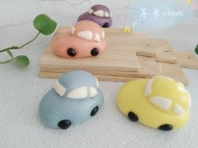 萌萌的小汽车