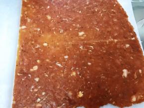 擀的要薄一些烤出来才会好吃哦