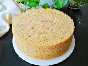 完全冷却后即可脱模，切块享用