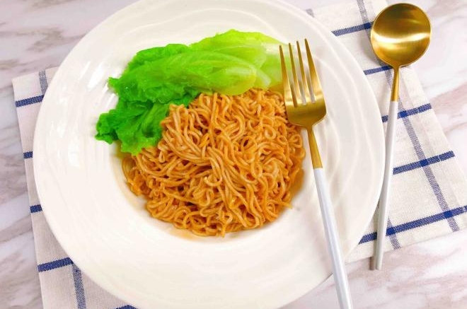 极致美味而简单的——头抽蚝油捞面