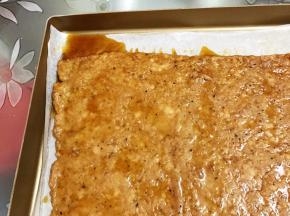 烤到10分钟左右取出，倒掉渗出的水