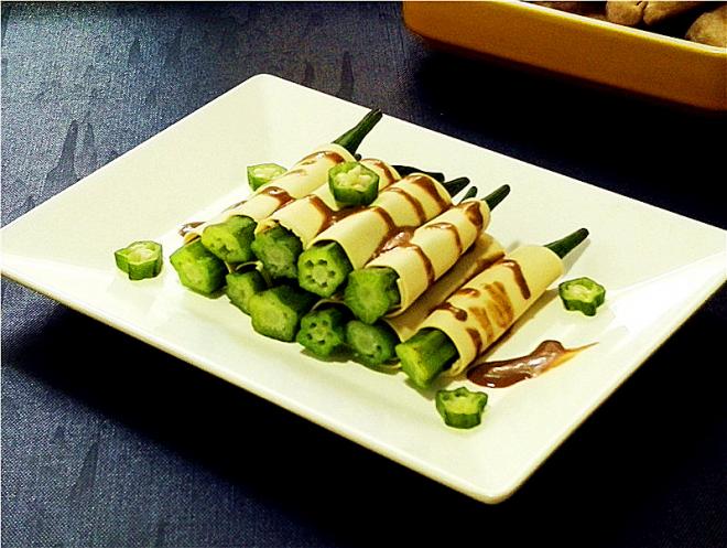秋葵豆皮卷