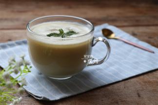 成品，奶香果香浓郁，冰凉爽口。