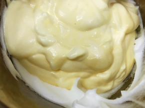 第三次混合均匀
记住混合蛋白不能划圈搅拌，用从下往上翻拌的手法