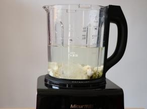 加水至1200ml刻度处；