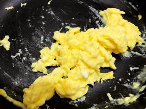 等看不到流动的液体马上关火继续不停搅拌