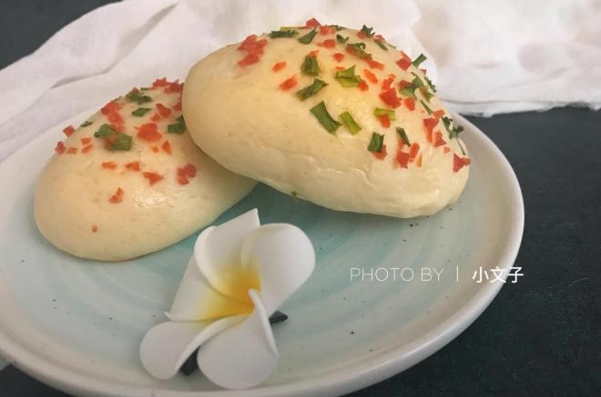 台式葱香烤肠面包