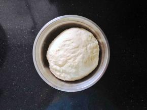 9、发酵至两倍大。