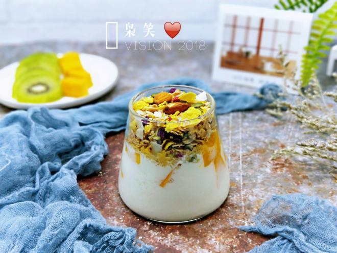 酸奶水果麦片