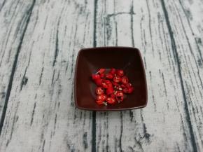 小米椒切成小粒