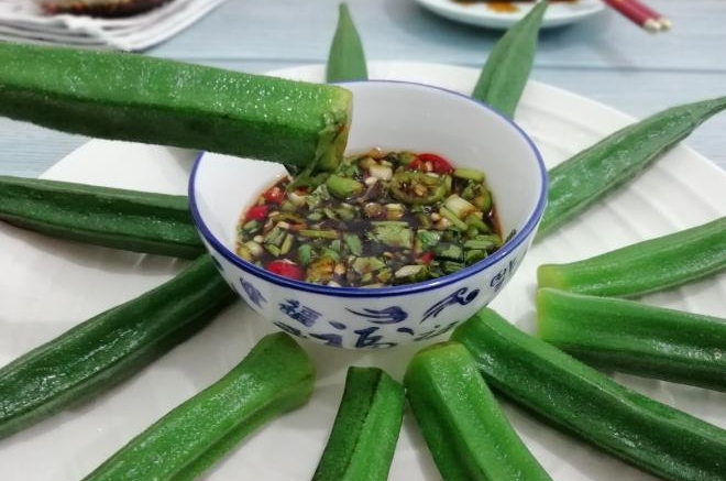 白灼秋葵