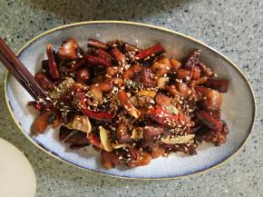 出锅撒熟芝麻开吃