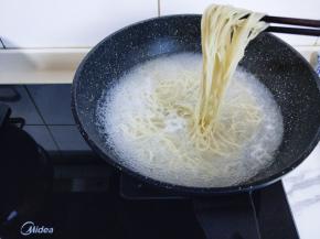 煮熟捞出即可。（约2分钟样子）