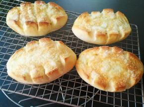 表面上色均匀后即可出炉冷却