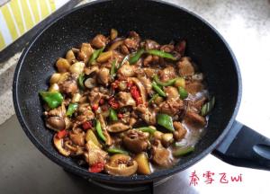 出锅后可以再撒一些小米辣