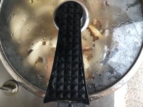 盖好孩子焖15分钟