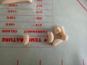 切出大概0.5mm宽的圆柱