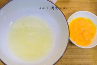 蛋白跟蛋黄分离，蛋白容器要无水无油无蛋黄