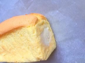 挤入打发好的淡奶油，密封冷藏四小时以上