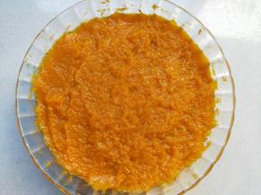 上锅蒸熟捣成泥放凉。