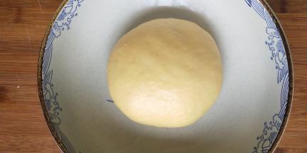 和成光滑软硬适中的光滑面团