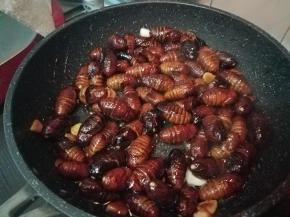 大火翻炒均匀，关火。