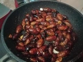 大火翻炒均匀，关火。