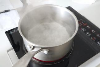 珍珠做好后，我们烧一锅热水