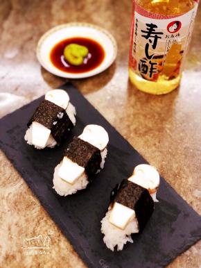 噔噔噔，松茸寿司大功告成了。