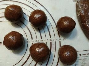 依次包好其余的材料。