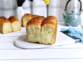 掰开吃了一个！