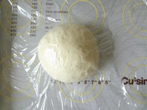 多揉会出现膜了盖上保险膜静置30分钟