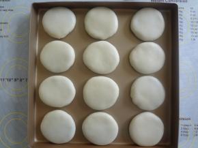 依次做好好摆放到烤盘中，