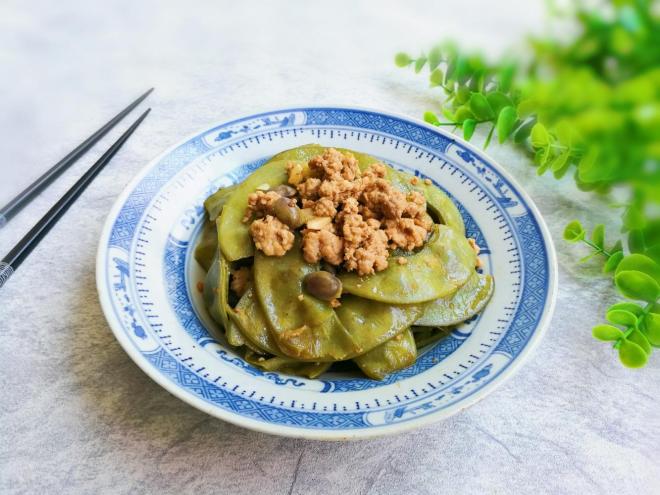 肉末焖扁豆角