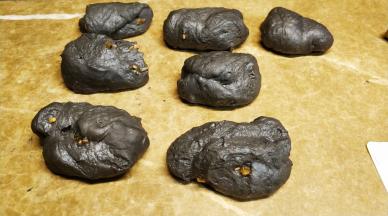 回温一小时候用刮刀切成七份