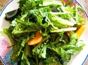 搅拌均匀后装盘就可以了。