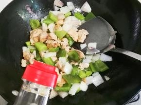 放一勺料酒