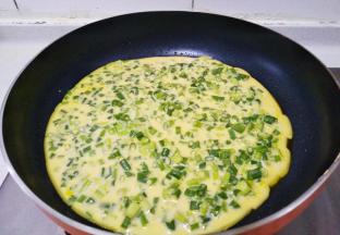 倒入调好的面糊