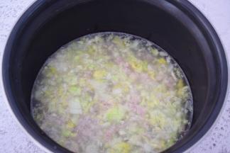 加入适量的清水