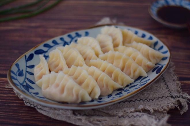 鲜肉玉米胡萝卜饺子