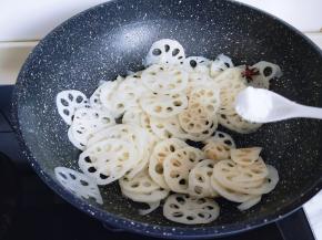 按自己口味加入食用盐。